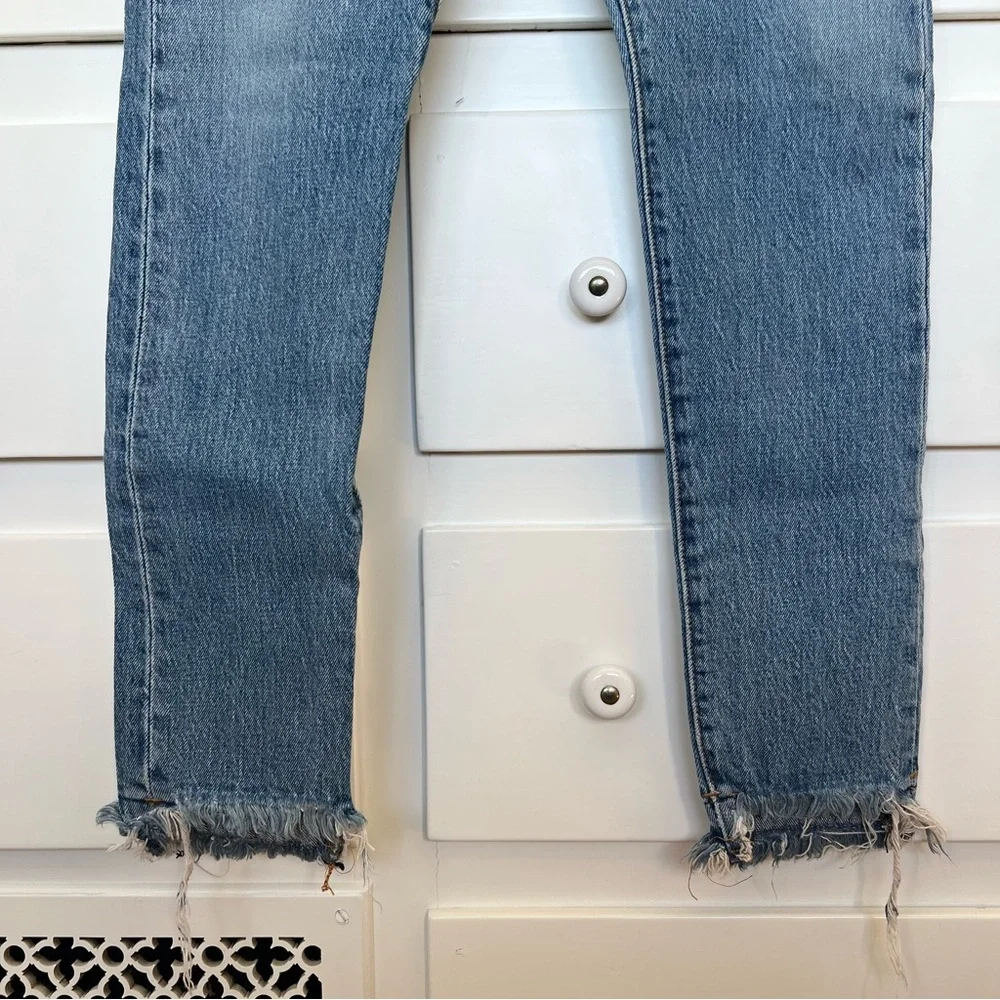 Levi’s 501 Skinny - Picture 3 of 9